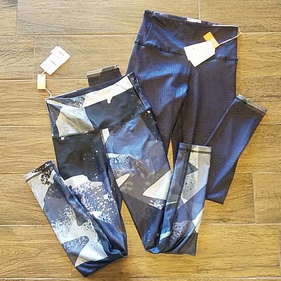 Maaji reversible activewear pants - Picture 4 of 4